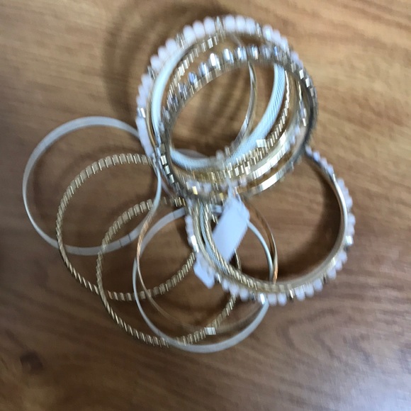 Brand New Sparkly Bangles 13 bracelets - Picture 7 of 8